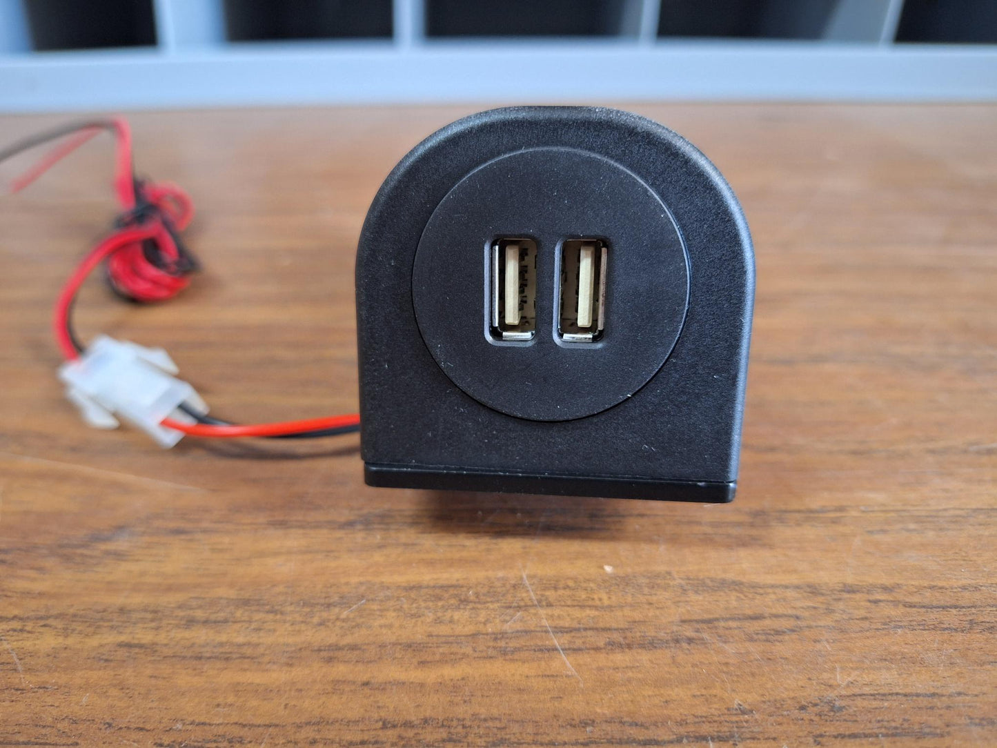 87090 | USB PORT| FREEDMAN SEATING | USB KIT=2 PORTS