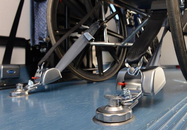 Q8-7580 | Q'STRAINT | Slide 'N Click Floor Top Assembly for QRT Max, Deluxe & Standard.